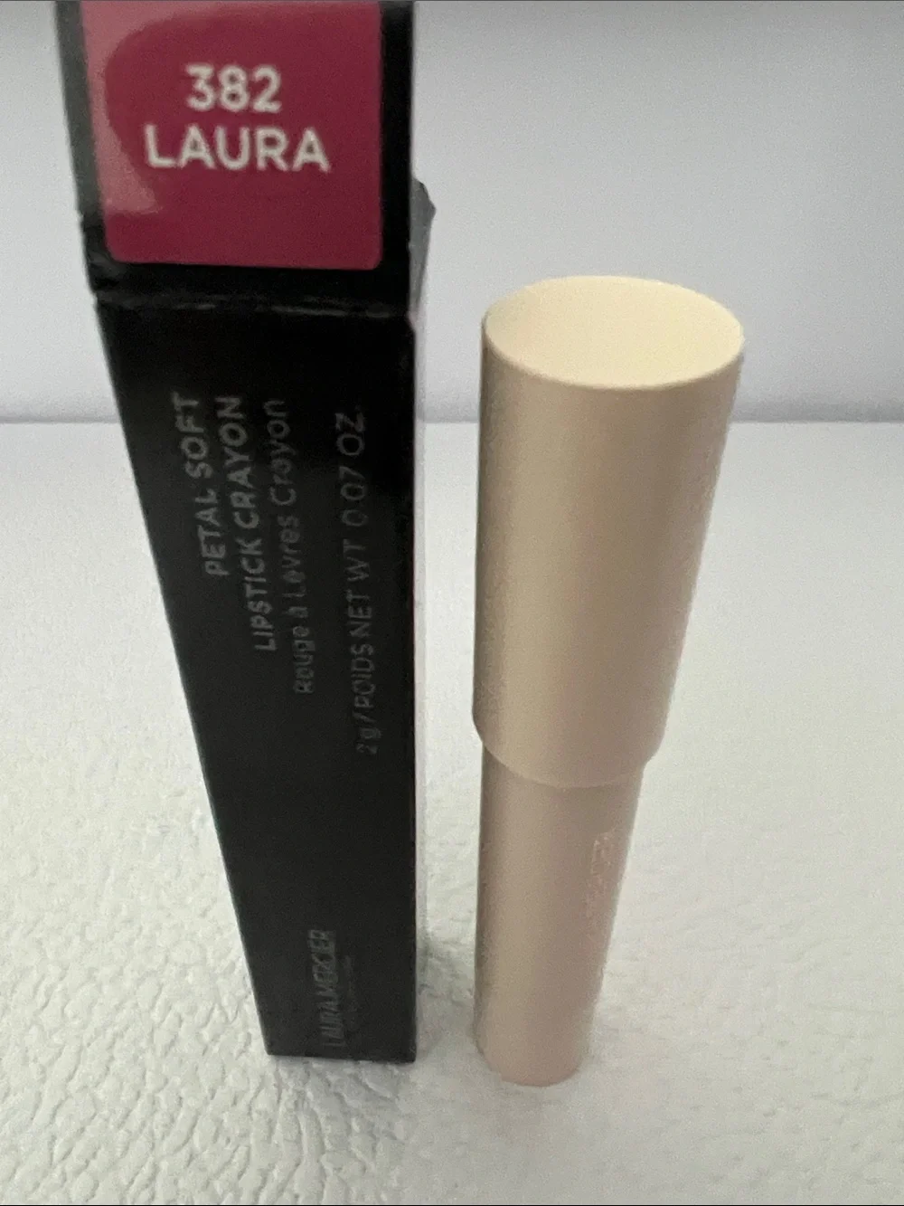 Laura Mercier  Petal Soft Lipstick Crayon in 382 Laura - Plum Red
